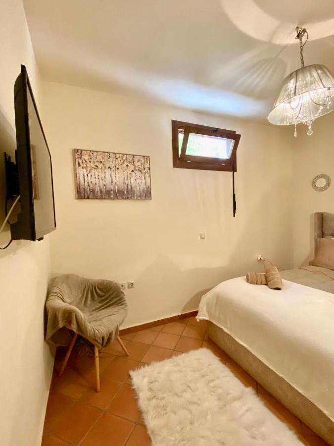 Apartment Delfi's Cozy Maisonette *